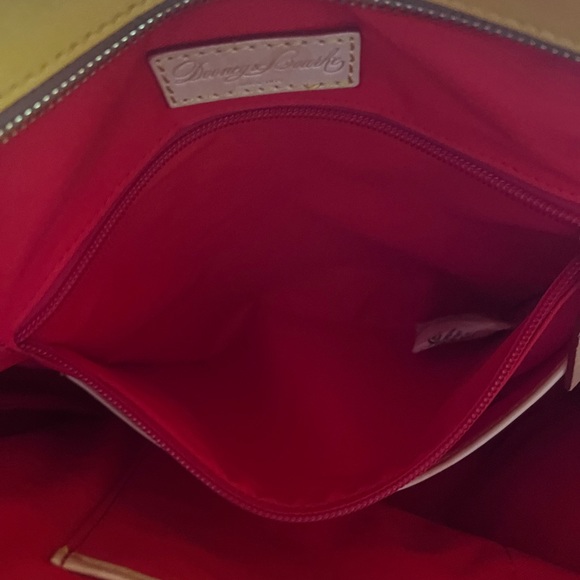 DooneyBourke new with out tag never use comes with dust bag - Picture 6 of 12